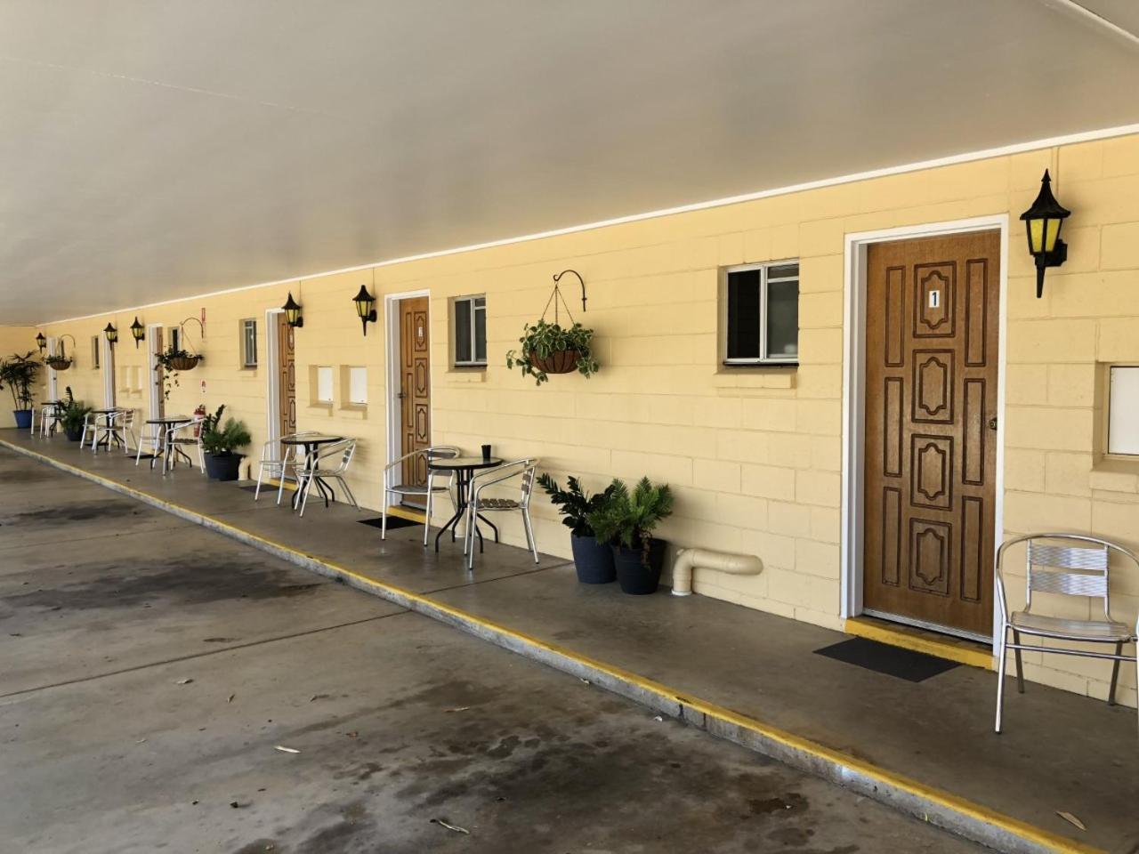 Bororen Hotel Motel Zewnętrze zdjęcie